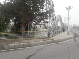 Tacikistan Duşanbe Cumhurbaşkanlığı Binası Çevresi Paslanmaz Yaya Korkuluğu ve Aydınlatması