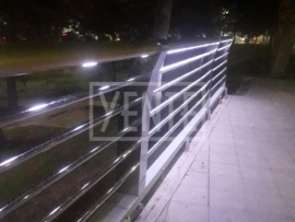 Tacikistan Duşanbe Cumhurbaşkanlığı Binası Çevresi Paslanmaz Yaya Korkuluğu ve Aydınlatması